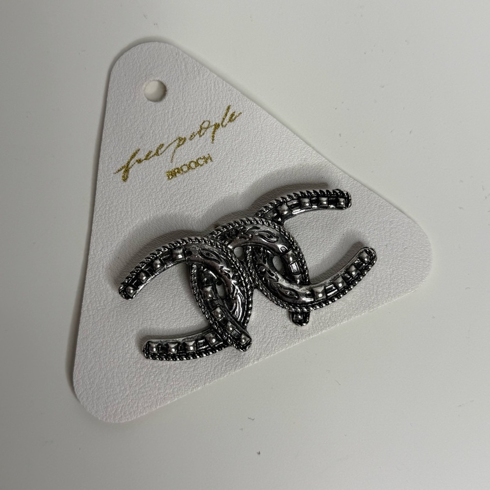 Free People Rodeo Time Silver Brooch Pin NWT - Picture 3 of 4